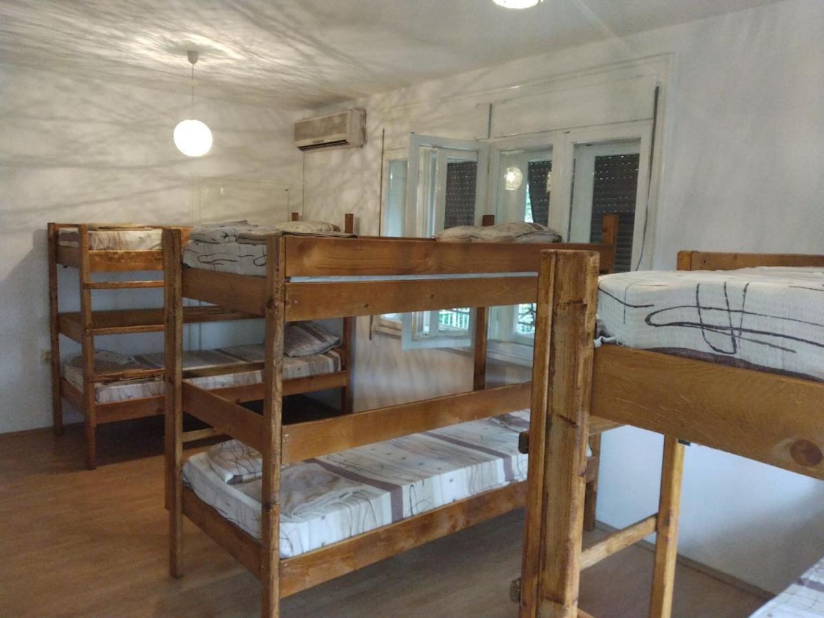 سكوبجي Comfy Hostel 2 المظهر الخارجي الصورة